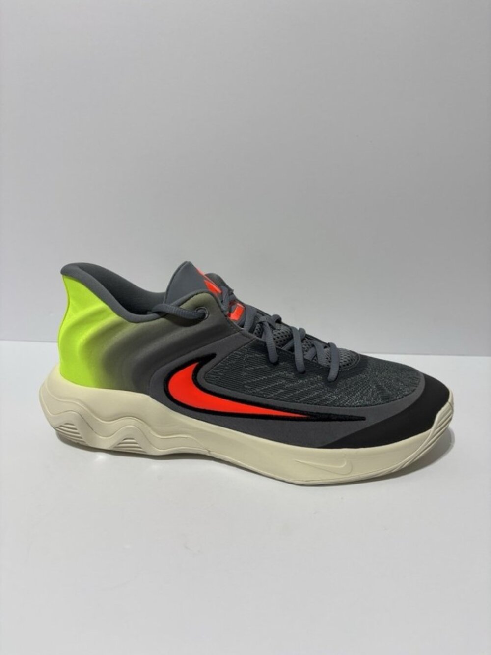 Nike Men’s Giannis Immortality 4 Basketball Shoes Grey/Green, Size 12 M